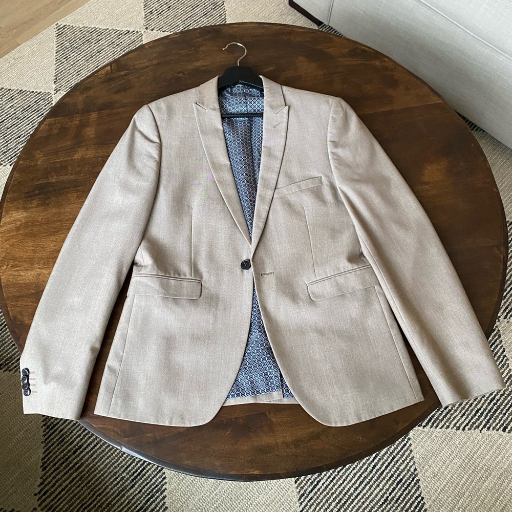 Burton London Men’s Suit
